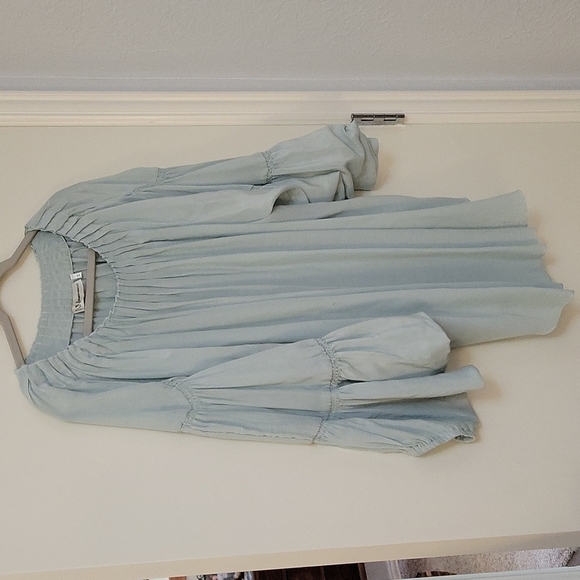 NEIMAN MARCUS Balloon Cascade Sleeve Off Shoulder Peasant Castlecore Blouse - Picture 3 of 8